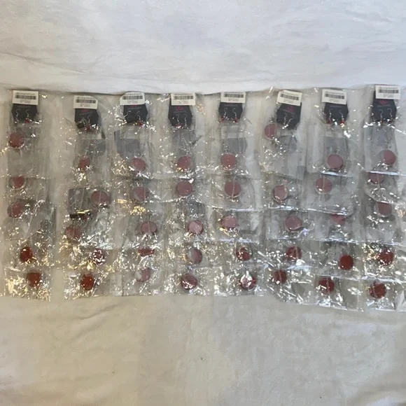 Lot of 40 Paparazzi Twinkly Treasury Red Necklace & Earring sets new in packages - Picture 1 of 11
